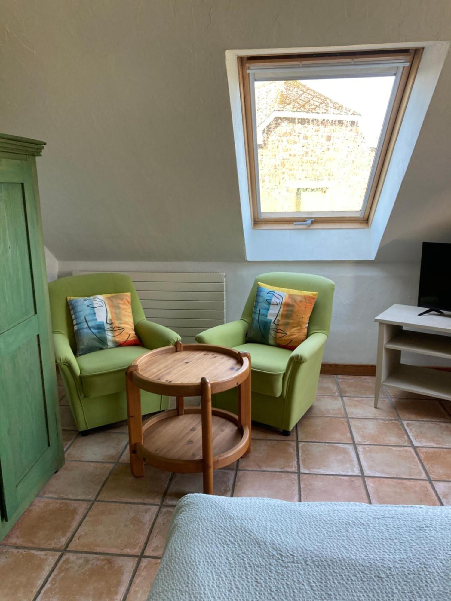 Paulis Cozy 4-bedroom - Fireplace & Sun Terrace 4 Bathrooms - Free Parking, Sauna & Linens Included Casa vacanze