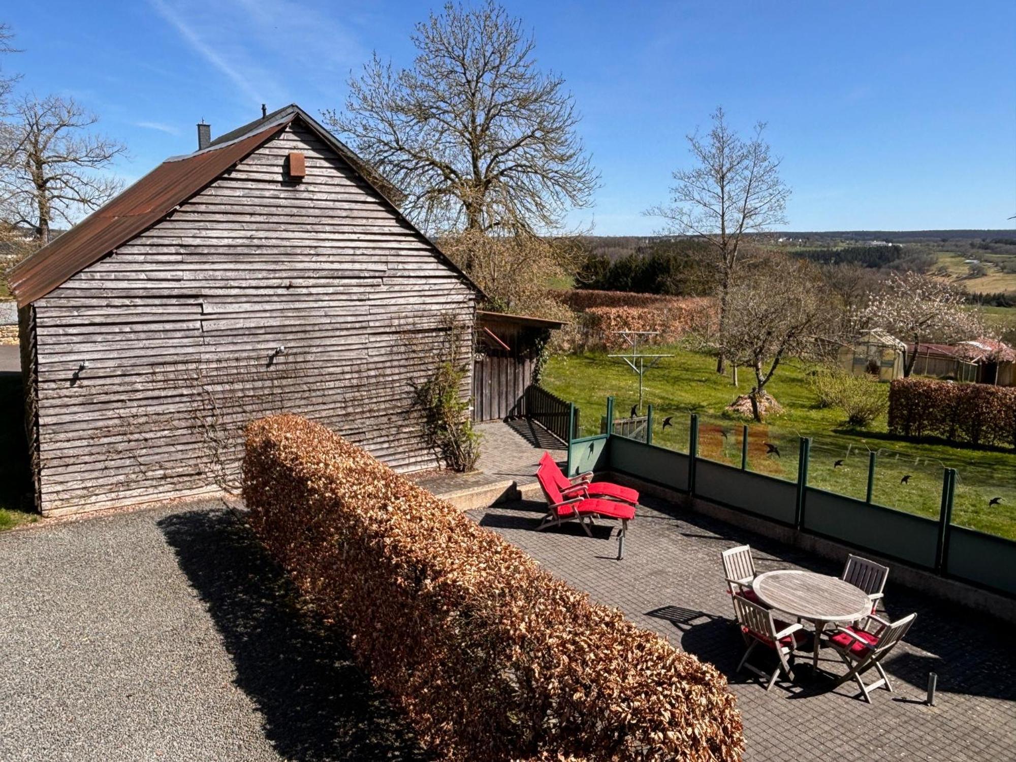 Paulis Cozy 4-bedroom - Fireplace & Sun Terrace 4 Bathrooms - Free Parking, Sauna & Linens Included